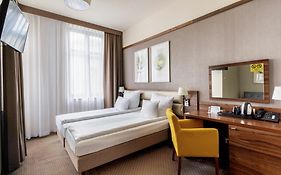 Golden Tulip Krakow City Center 4*